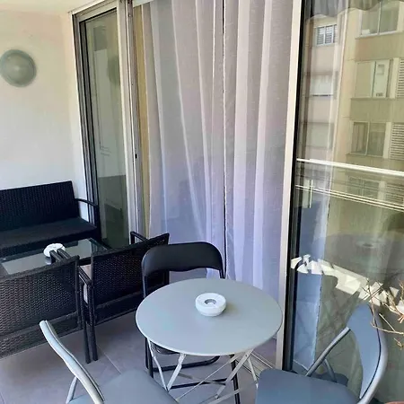 L'orangeraie Centre Martinez, Beau F2 Avec Terrasse Apartmán Cannes