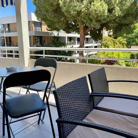 L'orangeraie Centre Martinez, Beau F2 Avec Terrasse