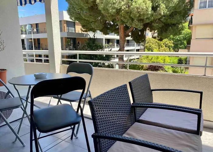 L'orangeraie Centre Martinez, Beau F2 Avec Terrasse